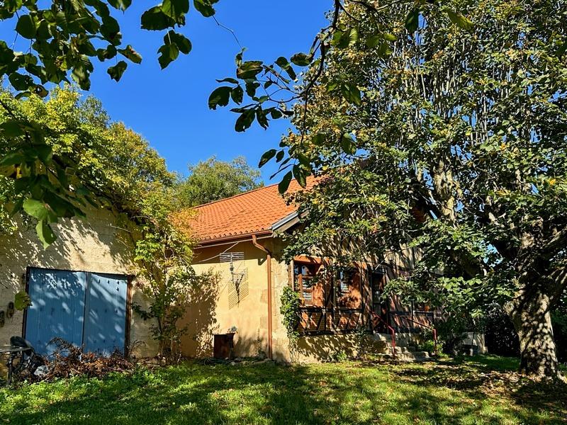 Maison - 221 m² - 6 pièces