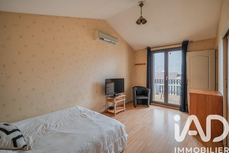 Maison - 104 m² - 5 pièces