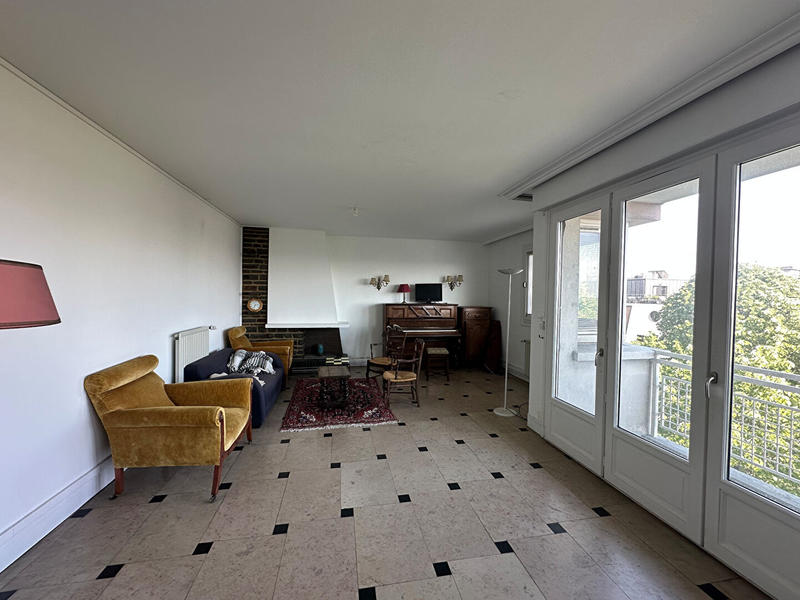 Appartement - 125 m² - 5 pièces