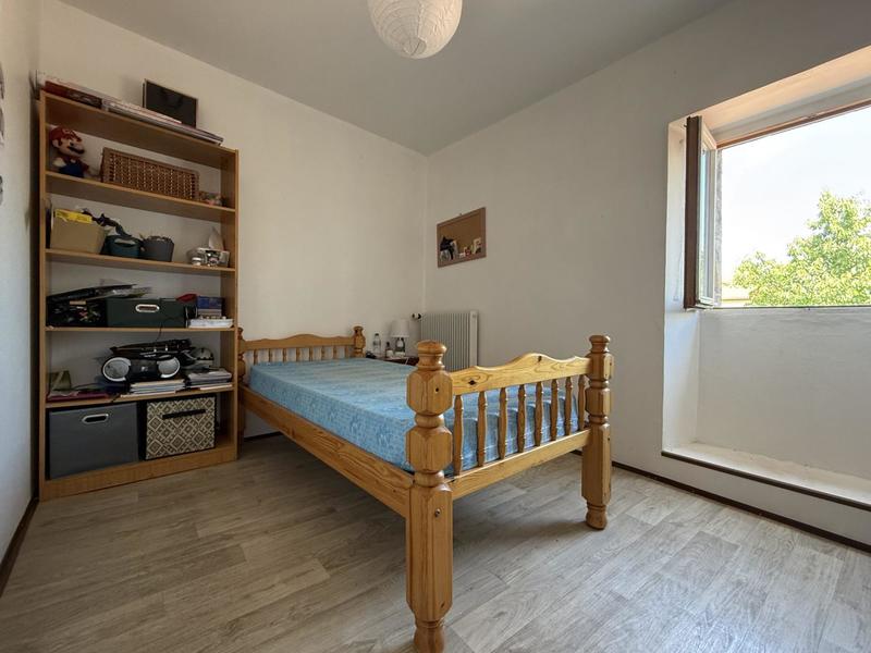 Maison - 100 m² - 9 pièces