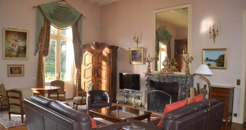 Manoir - 1 100 m² - 30 pièces