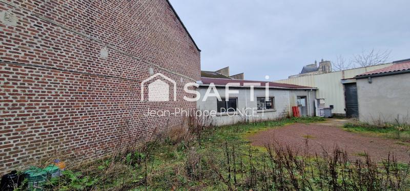 Local commercial - 217 m² - 4 pièces