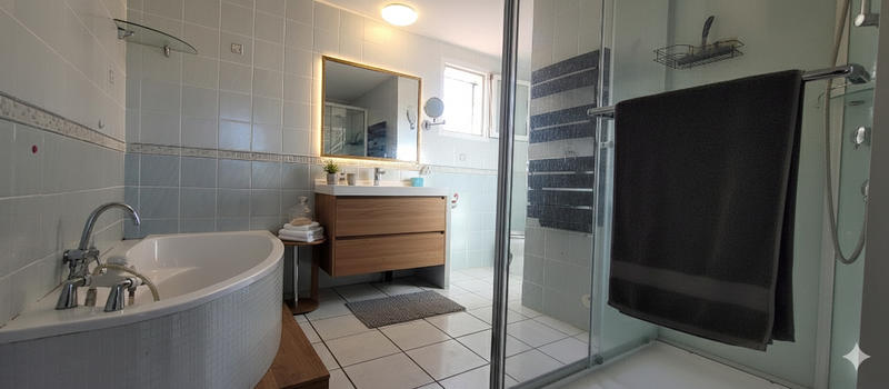 Maison - 160 m² - 6 pièces