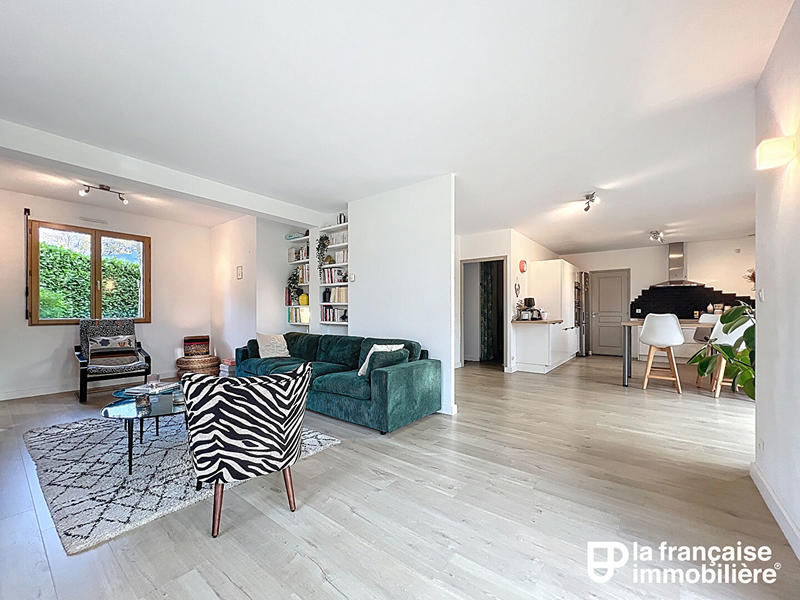 Maison - 153 m² - 8 pièces