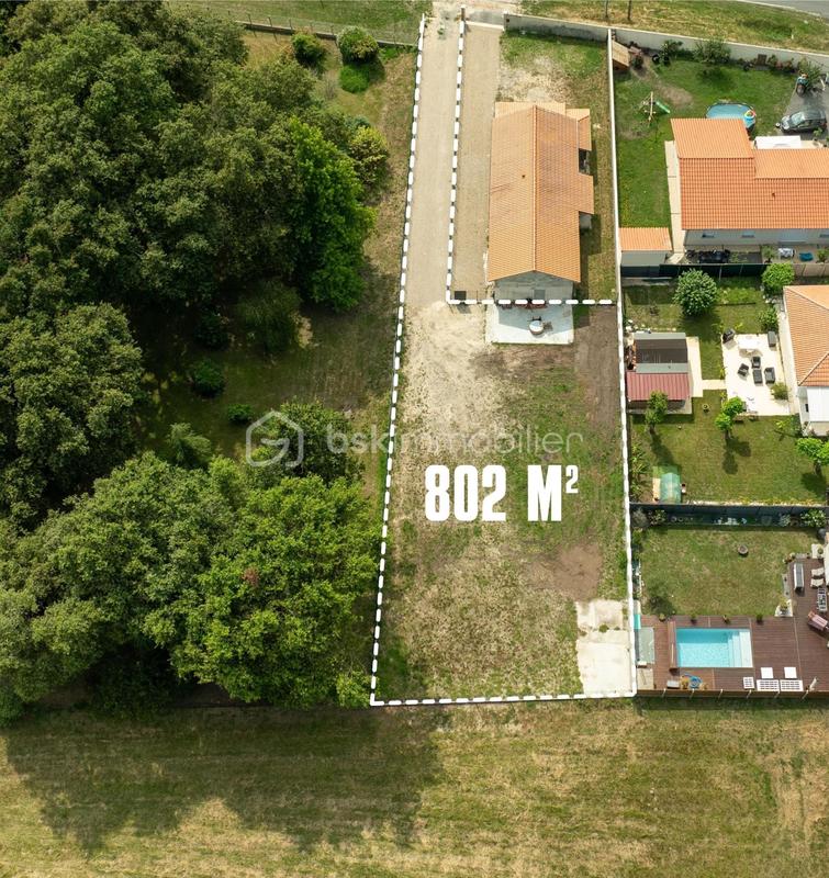 Terrain - 803 m²