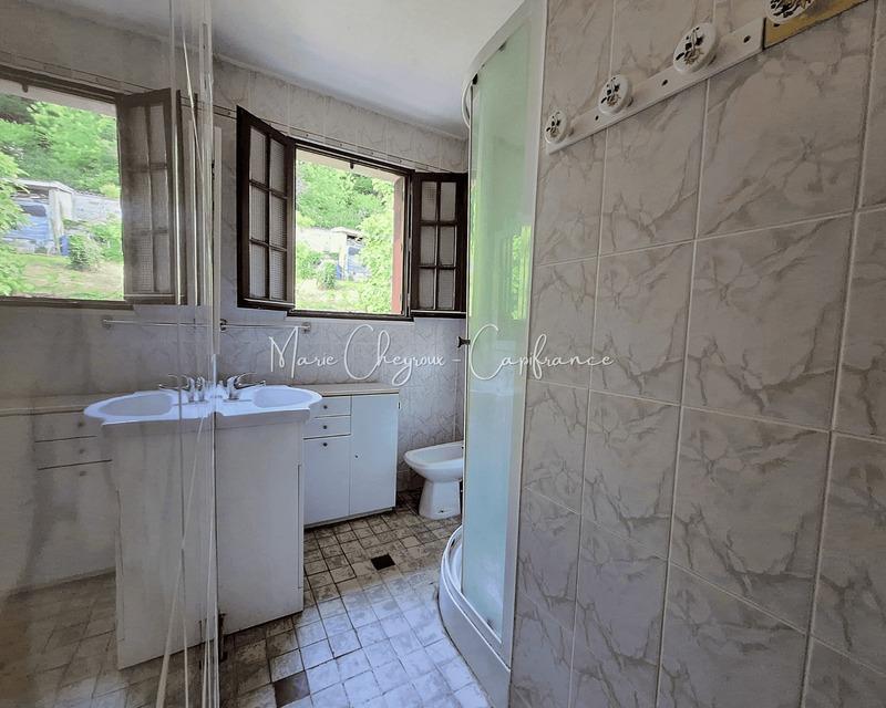 Maison - 137 m² - 5 pièces