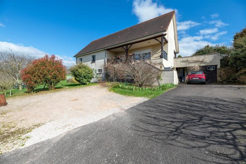 Maison - 170 m² - 7 pièces