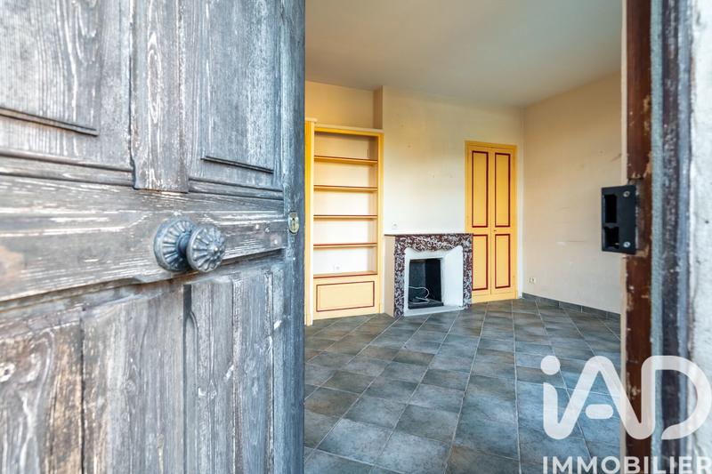 Maison - 245 m² - 9 pièces