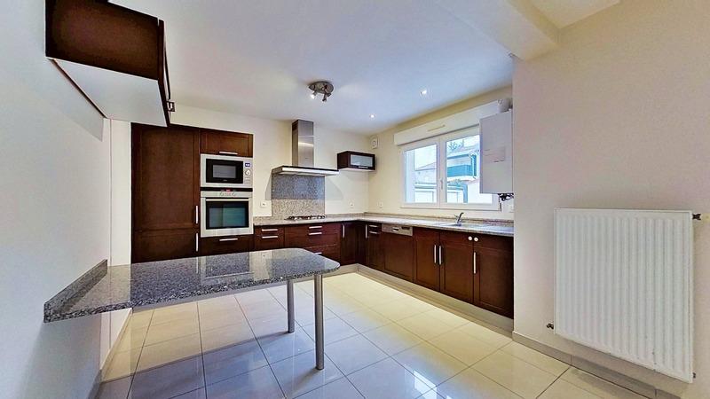 Appartement - 100 m² - 4 pièces