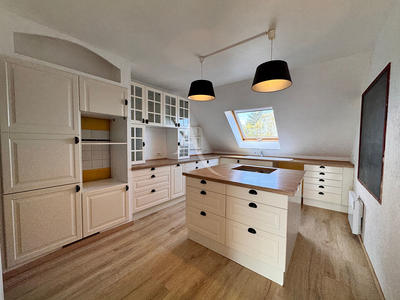 Appartement - 95 m² - 4 pièces