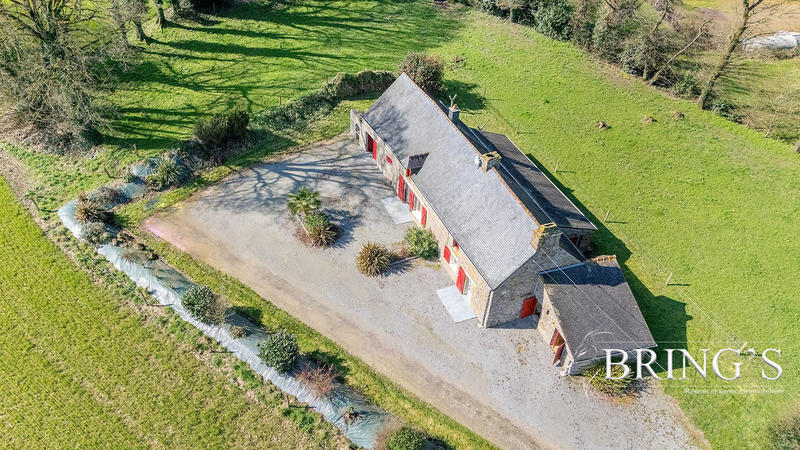 Maison - 92 m² - 5 pièces