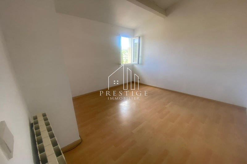 Maison - 197 m² - 2 pièces