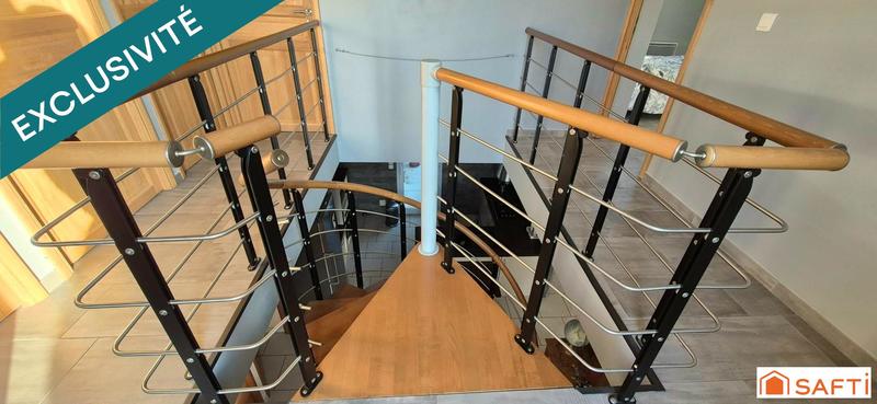 Maison - 168 m² - 8 pièces