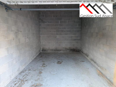 Parking / Garage - 8 m²