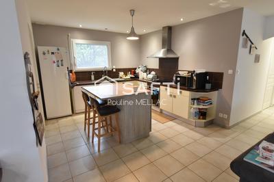 Maison - 103 m² - 5 pièces