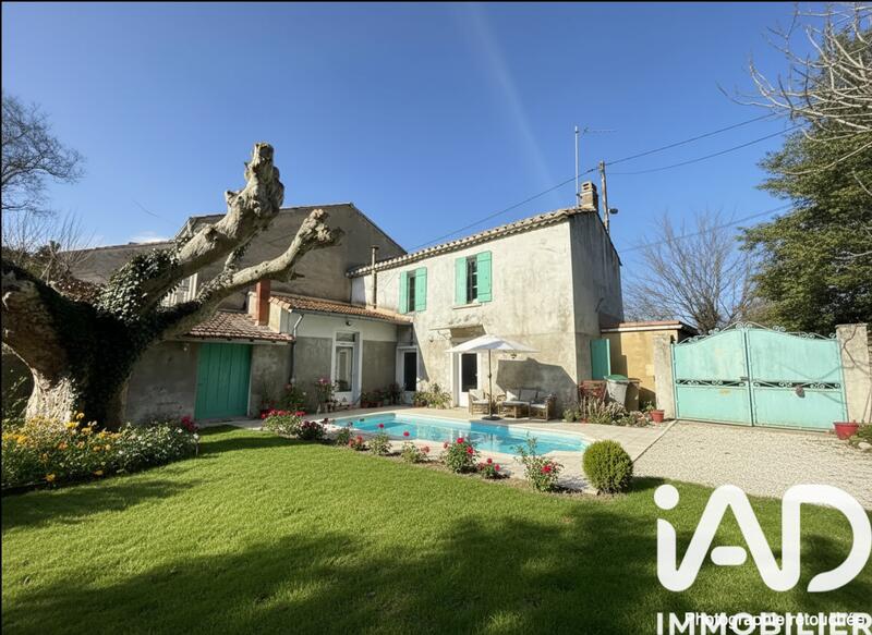 Maison - 90 m² - 8 pièces