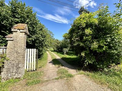 Maison - 238 m² - 7 pièces