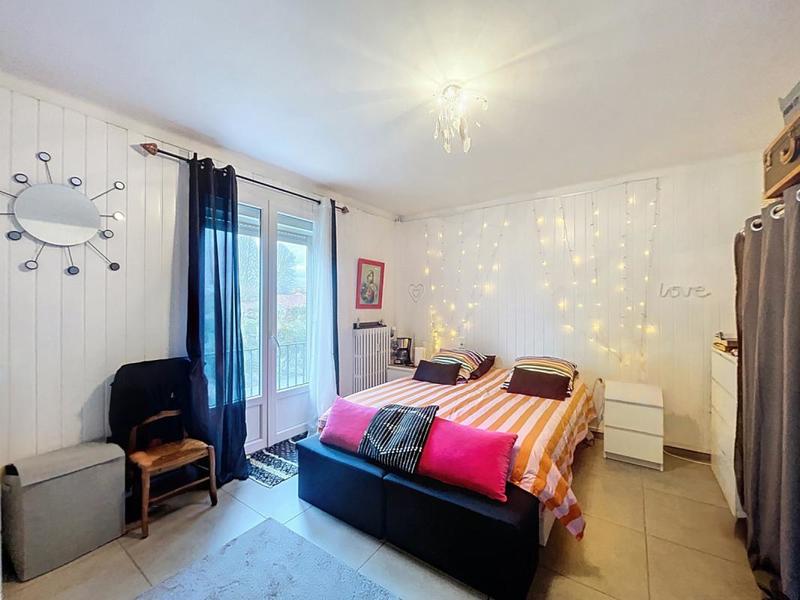 Appartement - 105 m² - 4 pièces