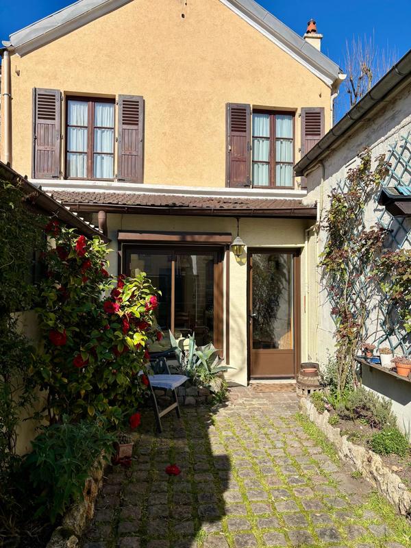 Maison - 88 m² - 5 pièces