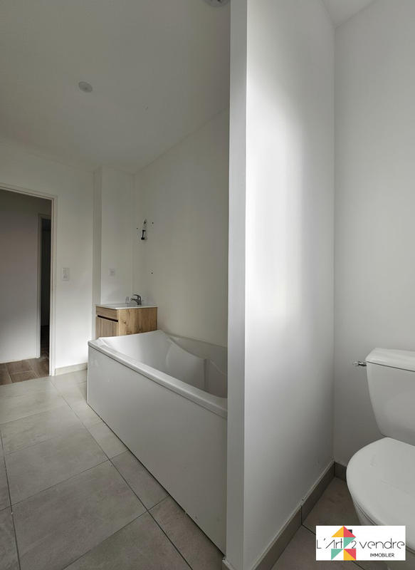 Maison - 86 m² - 4 pièces