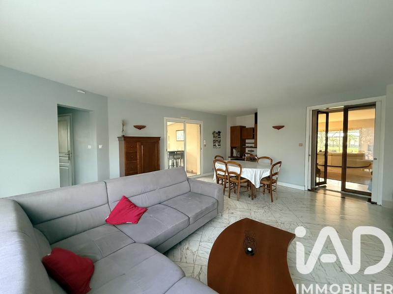 Maison de maîtres - 360 m² - 8 pièces