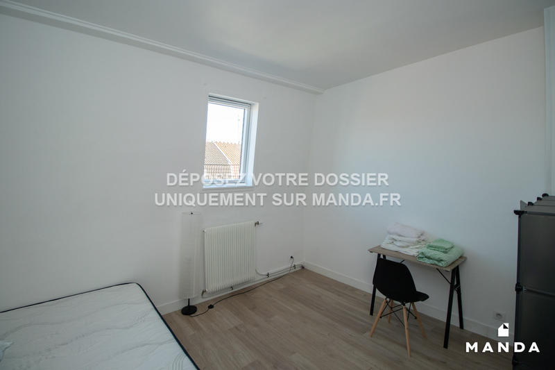 Chambre - 10 m² - 5 pièces