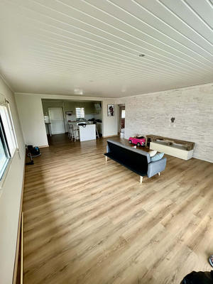 Maison - 260 m² - 8 pièces