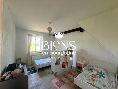 Maison ancienne - 190 m² - 5 pièces