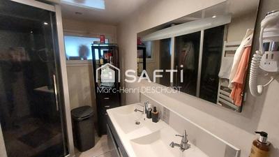 Maison - 95 m² - 5 pièces