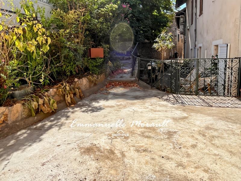 Maison de village - 70 m² - 4 pièces