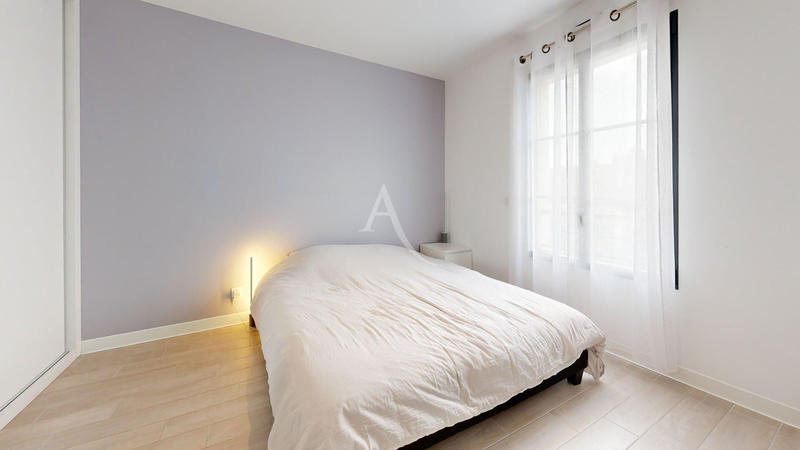 Villa - 165 m² - 10 pièces