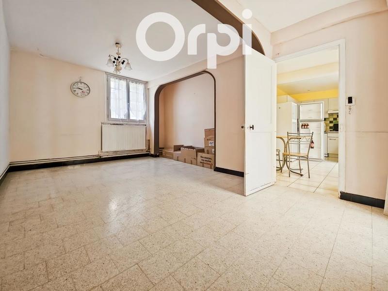 Maison - 104 m² - 6 pièces