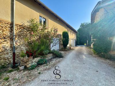 Maison - 400 m² - 16 pièces