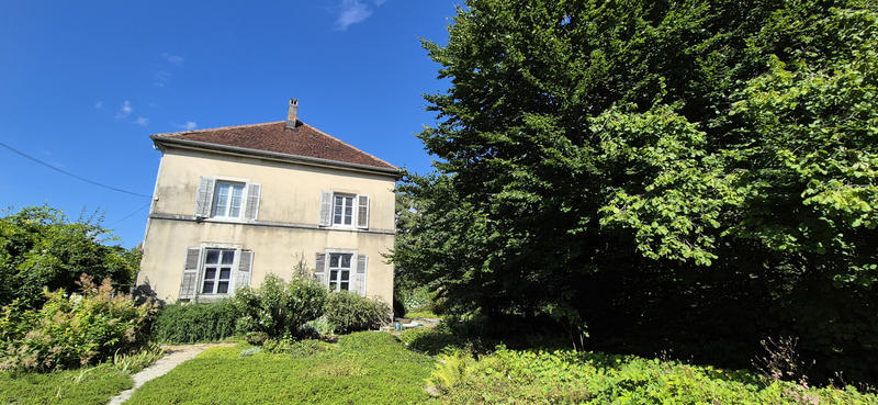 Maison - 222 m² - 9 pièces