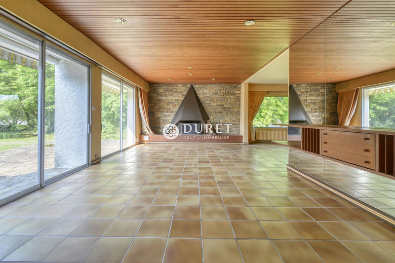 Villa - 236 m² - 8 pièces