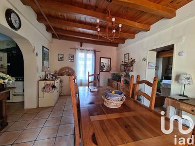 Maison - 240 m² - 6 pièces