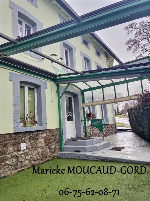 Maison - 300 m² - 10 pièces