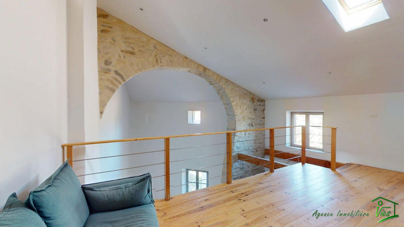 Maison - 202 m² - 6 pièces