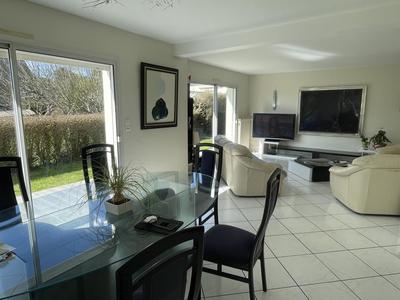 Maison - 133 m² - 6 pièces