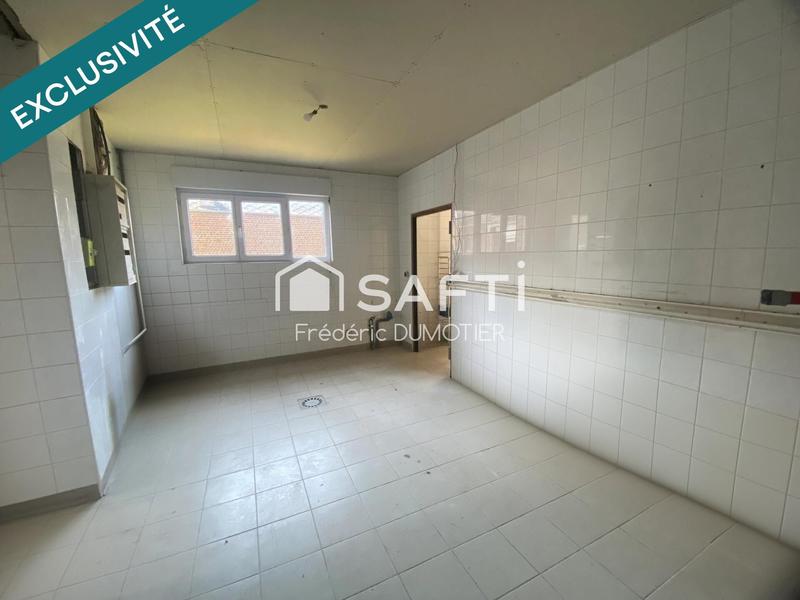 Maison - 220 m² - 6 pièces