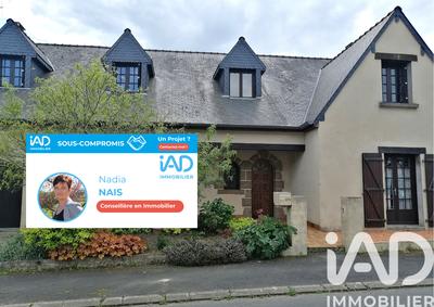 Maison - 232 m² - 10 pièces