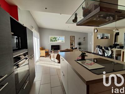 Maison - 96 m² - 4 pièces