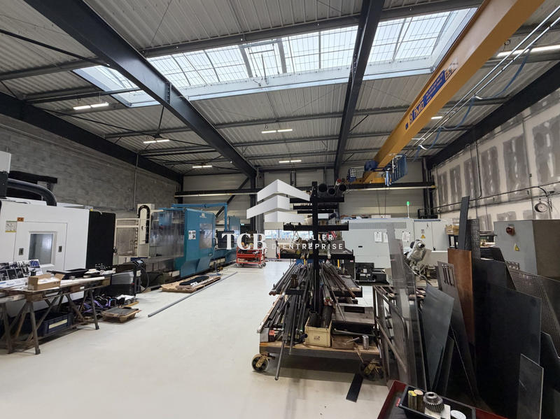 Local d'activités - 500 m²