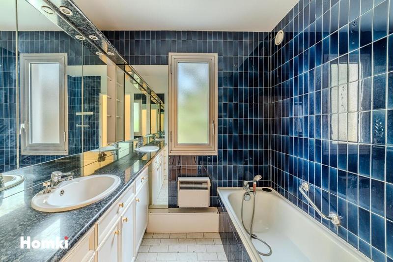 Appartement - 84 m² - 3 pièces