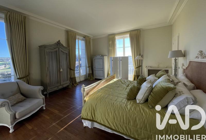 Maison - 470 m² - 13 pièces