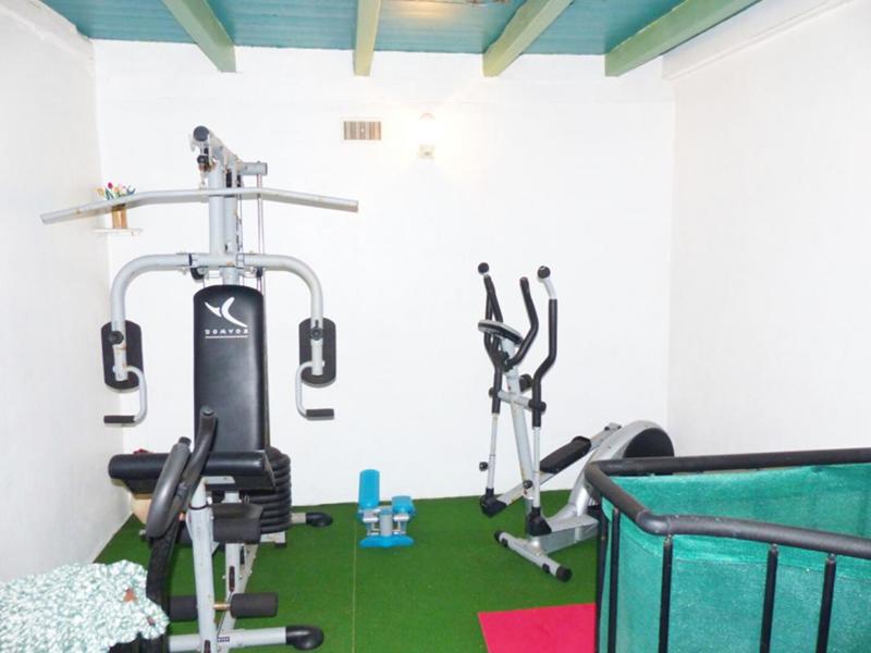 Maison - 200 m² - 13 pièces