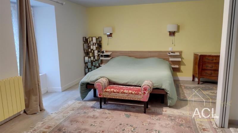 Maison - 317 m² - 12 pièces