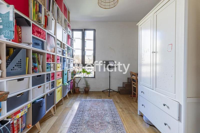 Maison - 87 m² - 4 pièces