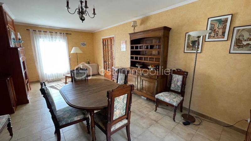 Propriété - 167 m² - 6 pièces