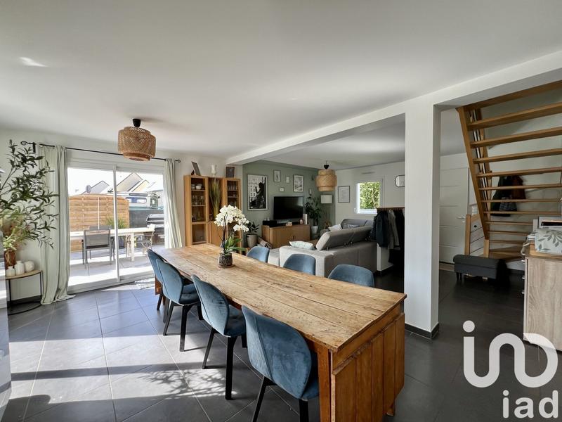 Maison - 104 m² - 5 pièces